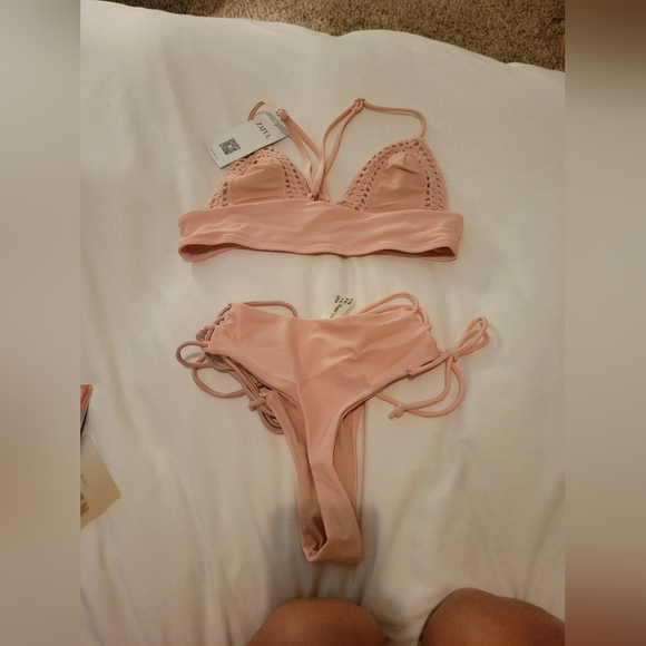 Pink cheeky bathing suit - Picture 3 of 4